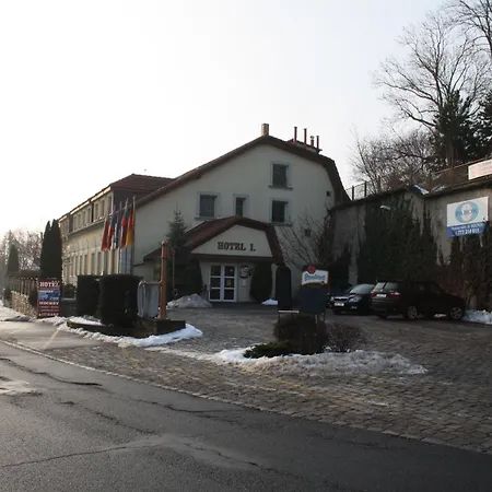 Boucek Hotel 3*