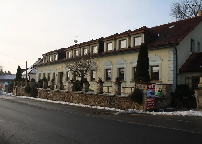 호텔 Boucek Mochov